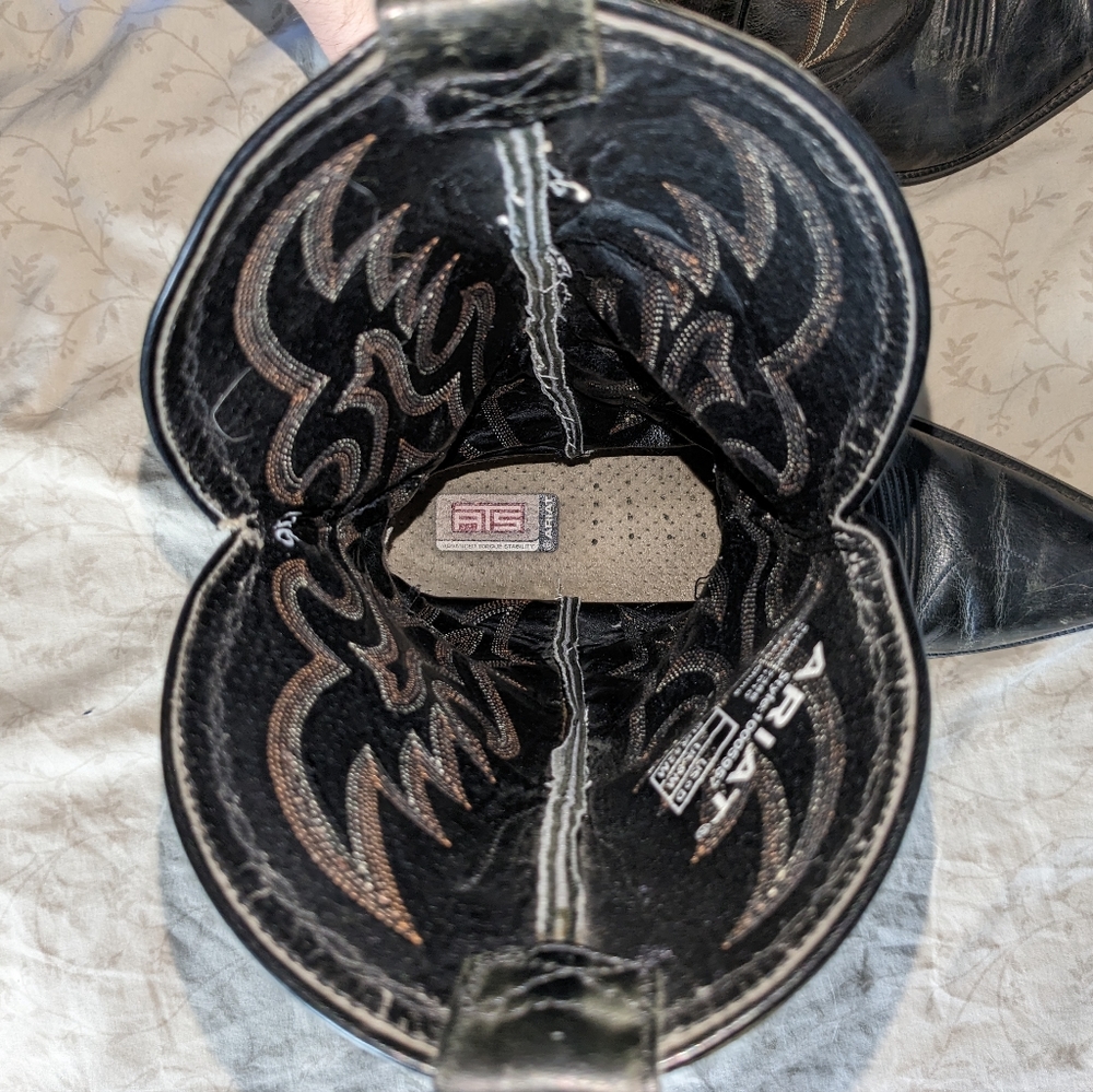 Ariat Boots - Picture 6 of 9